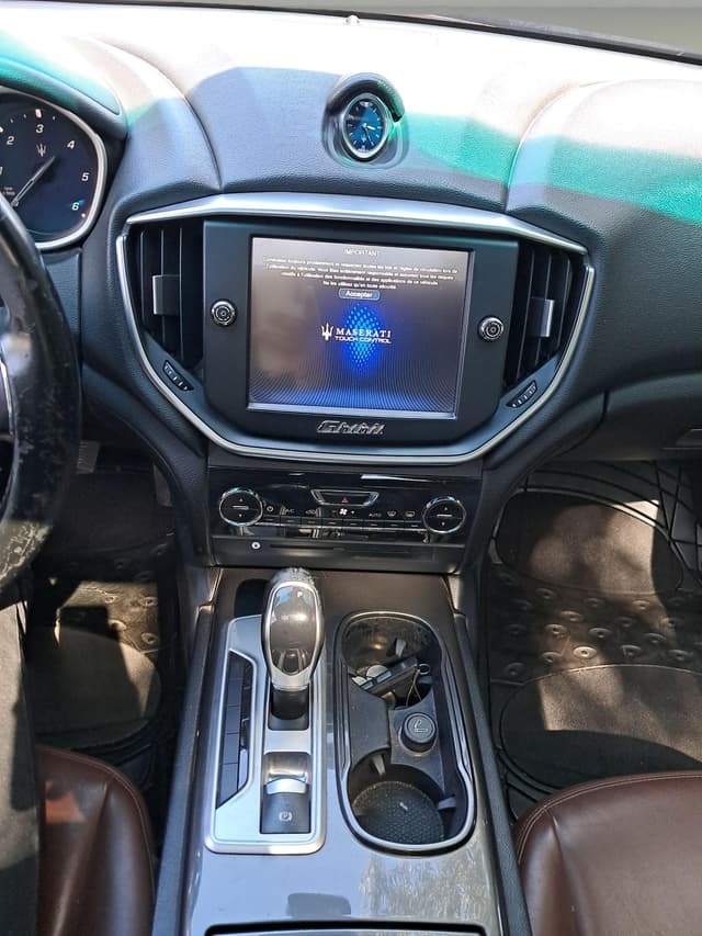 Maserati Ghibli RIGHT