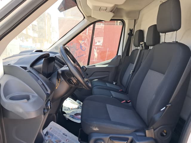 Ford Transit FRONT_SEAT