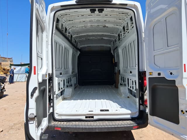 Ford Transit TRUNK