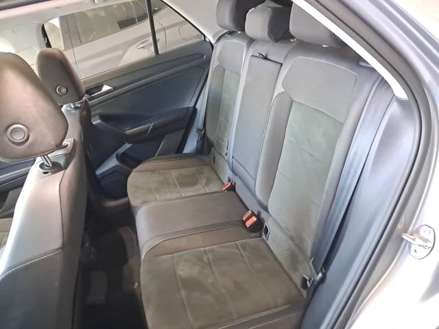 Volkswagen T Roc REAR_SEAT