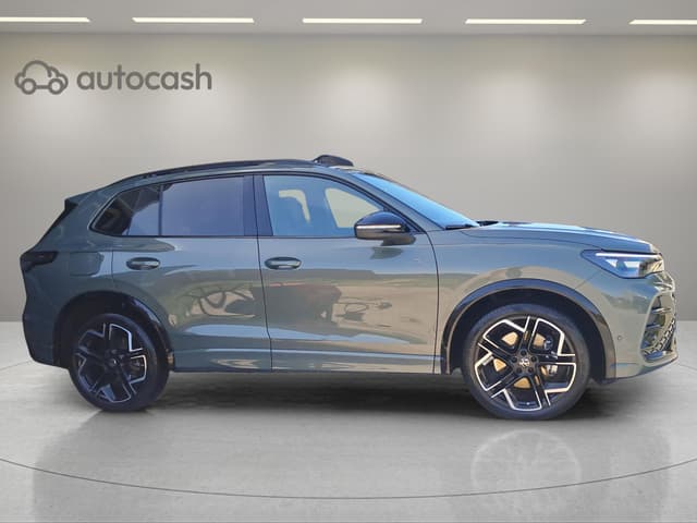 Volkswagen Tiguan RIGHT