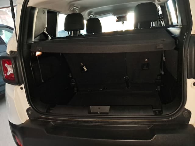Jeep Renegade TRUNK