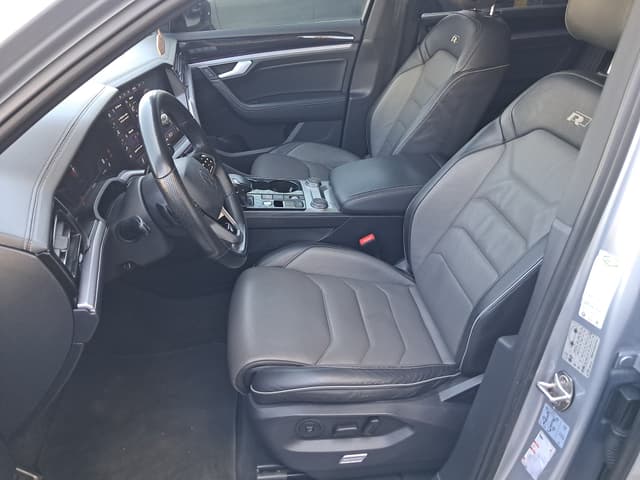 Volkswagen Touareg FRONT_SEAT