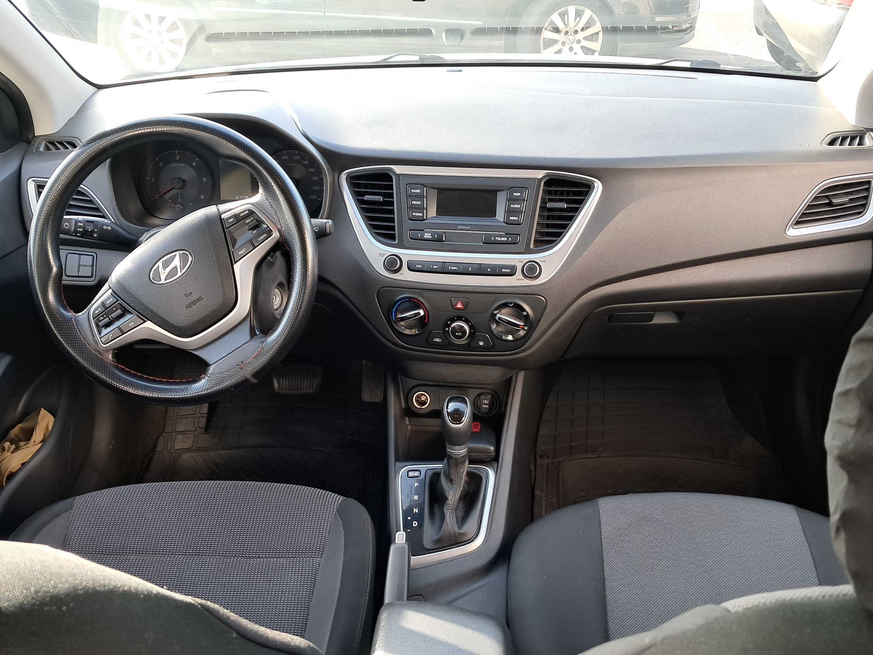 Hyundai Accent 1.5 U2 VGT 115 BVA Attractive