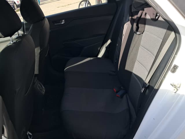 Hyundai Accent REAR_SEAT
