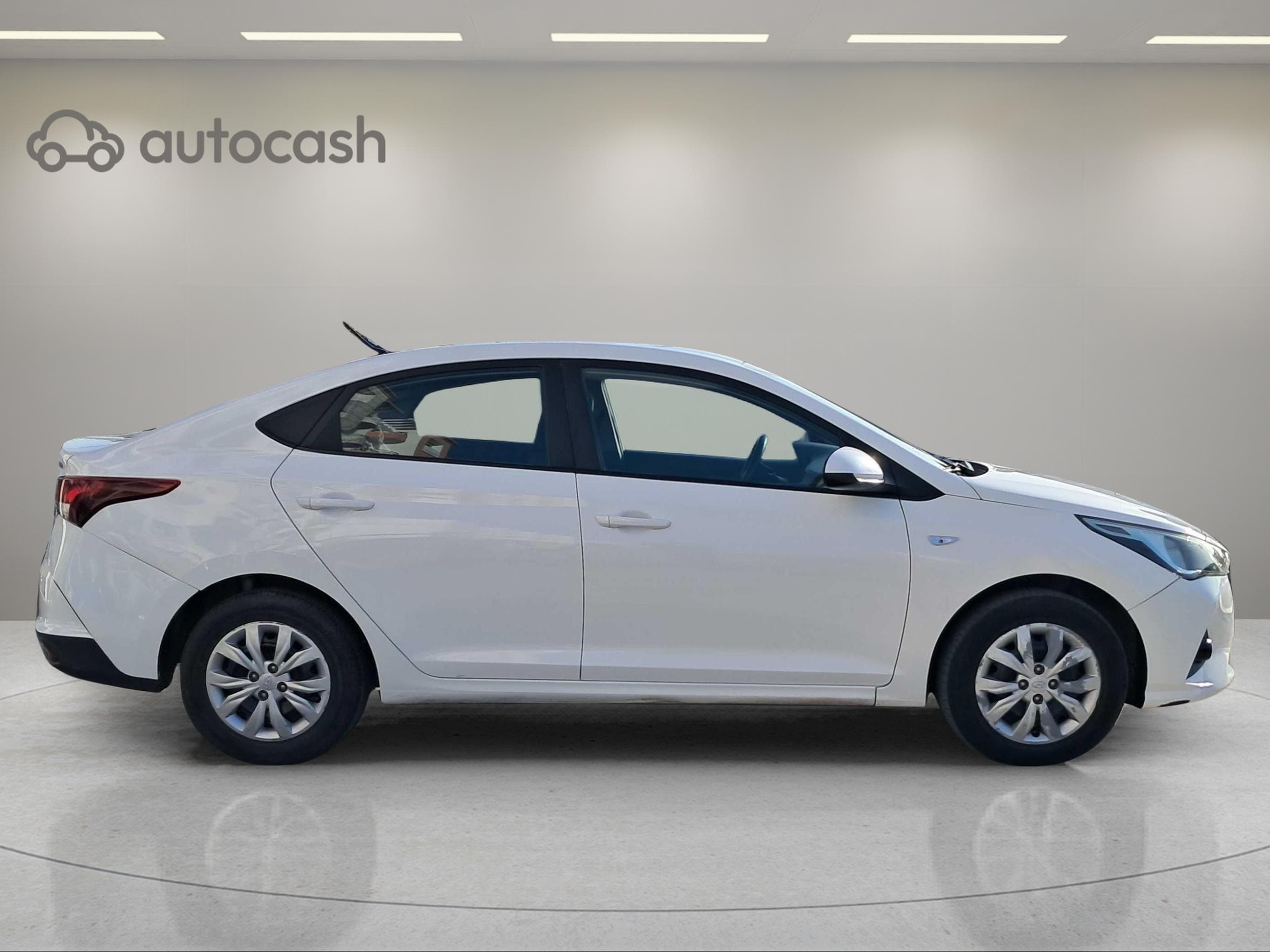 Hyundai Accent 1.5 U2 VGT 115 BVA Attractive