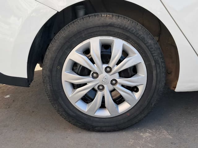 Hyundai Accent WHEEL_AVG