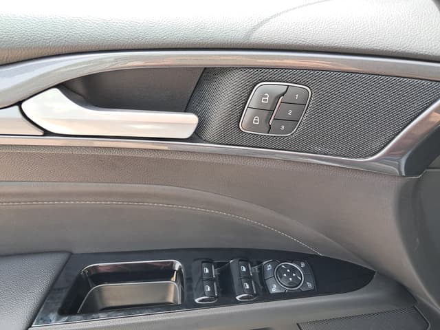 Ford Fusion ADDITIONAL