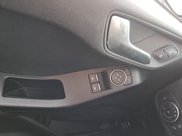 Ford Fiesta RIGHT