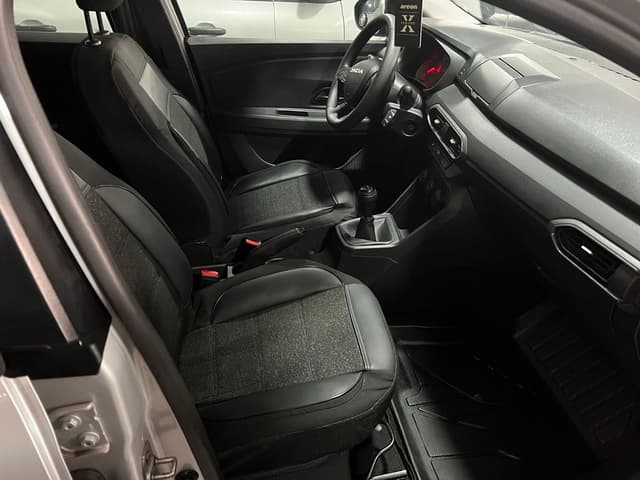 Dacia Sandero FRONT_SEAT