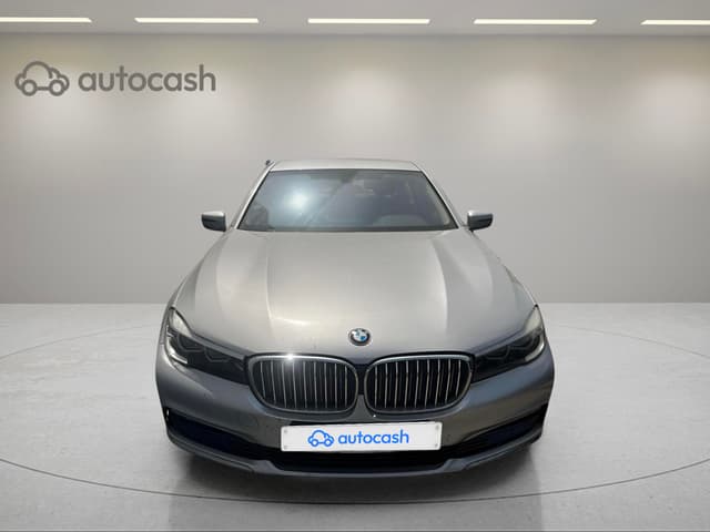 Bmw Série 7 FRONT