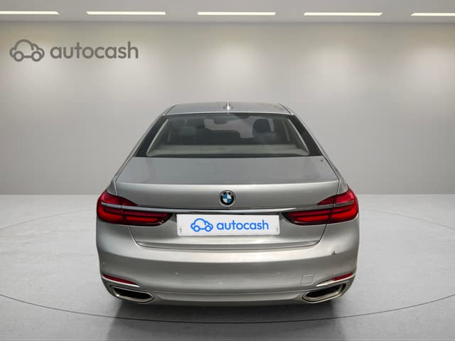 Bmw Série 7 REAR