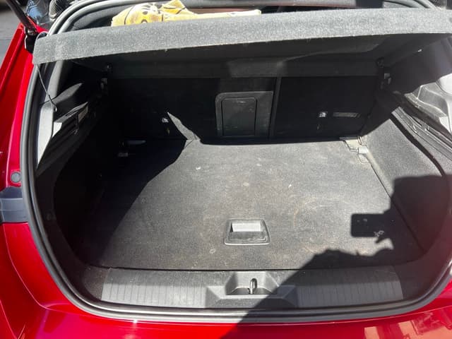 Opel Astra TRUNK
