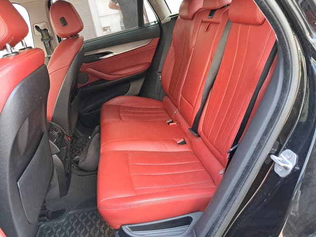 Bmw X6 REAR_SEAT