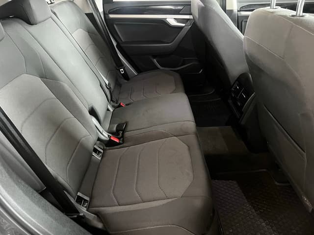 Volkswagen Touareg REAR_SEAT