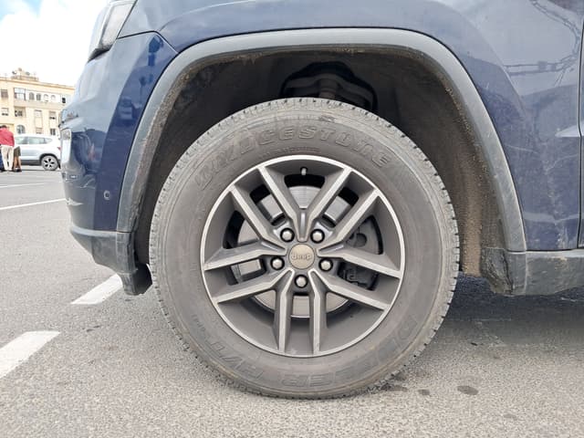 Jeep Grand Cherokee WHEEL_AVG