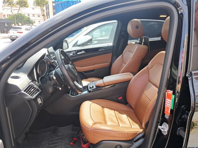 Mercedes GLE Coupé FRONT_SEAT