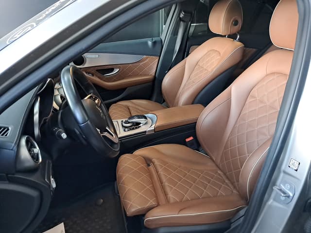 Mercedes Classe C FRONT_SEAT