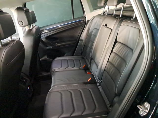 Volkswagen Tiguan REAR_SEAT
