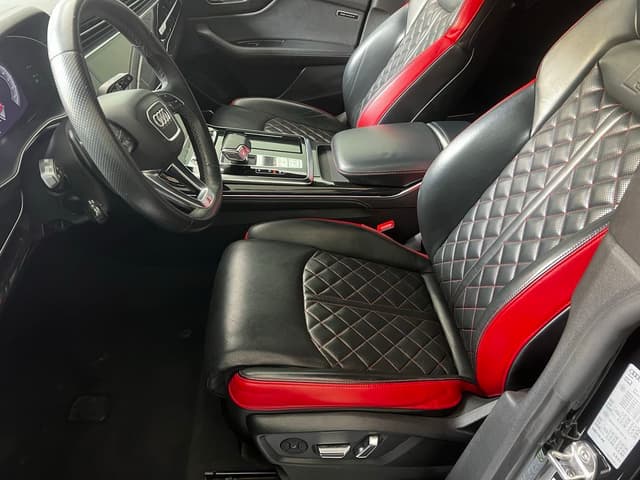Audi Q8 FRONT_SEAT