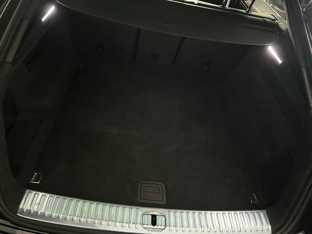 Audi Q8 TRUNK