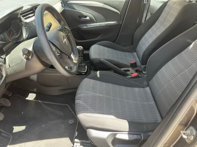 Opel Corsa FRONT_SEAT