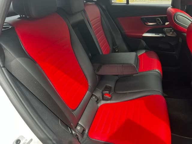 Mercedes GLC Coupé REAR_SEAT