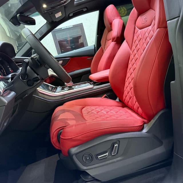 Audi Q8 FRONT_SEAT