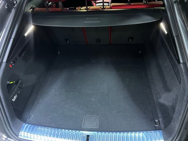 Audi Q8 TRUNK