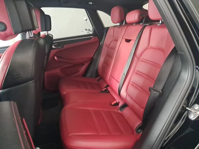 Porsche Macan REAR_SEAT