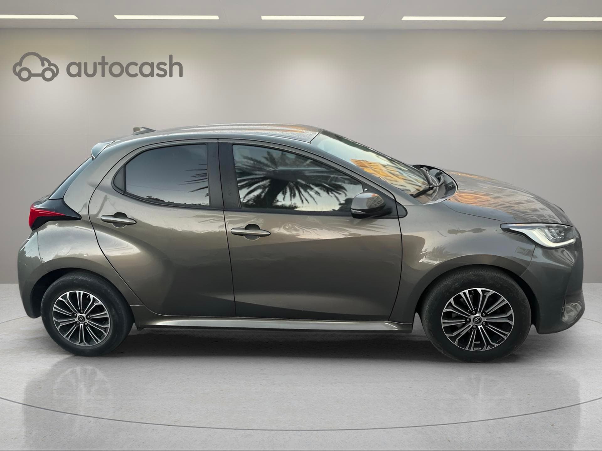 Toyota Yaris 1.0 VVT-i 71 Distinctive+