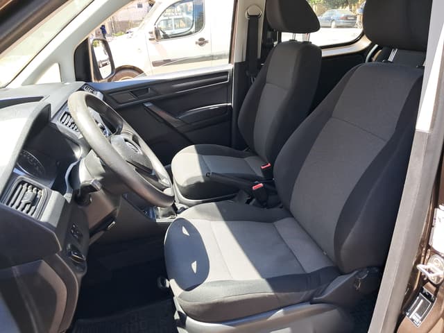 Volkswagen Caddy FRONT_SEAT