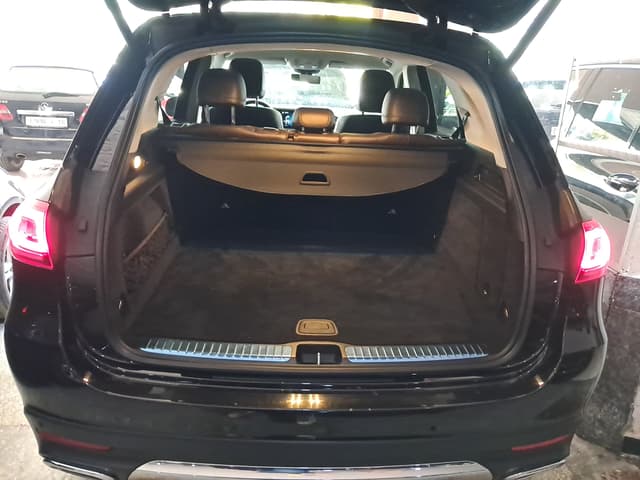 Mercedes GLE TRUNK