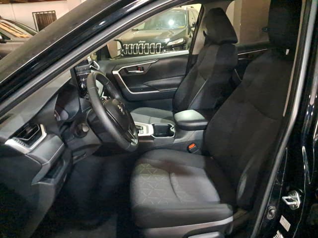 Toyota RAV 4 FRONT_SEAT