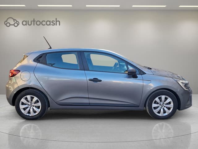 Renault Clio RIGHT
