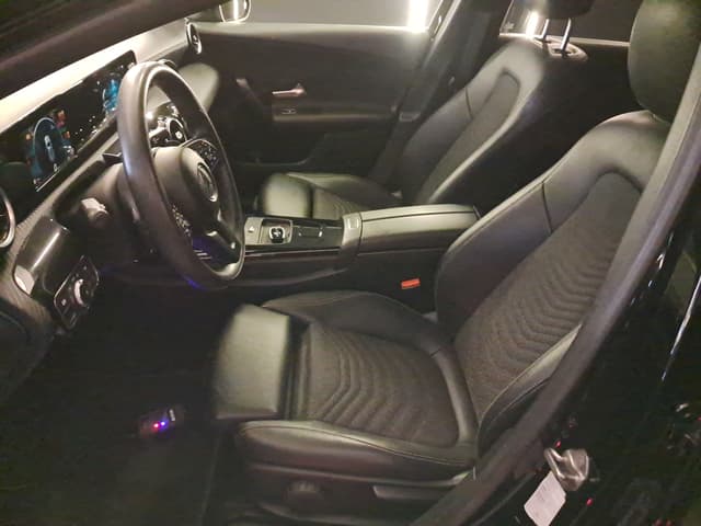 Mercedes Classe A FRONT_SEAT