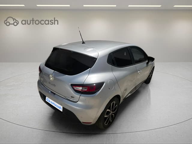 Renault Clio RIGHT