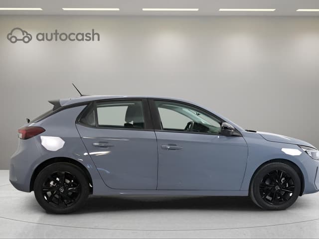 Opel Corsa RIGHT