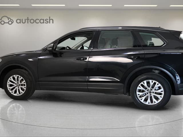 Volkswagen Touareg LEFT