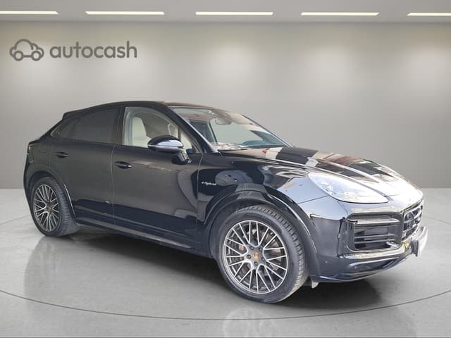 Porsche Cayenne Coupé RIGHT