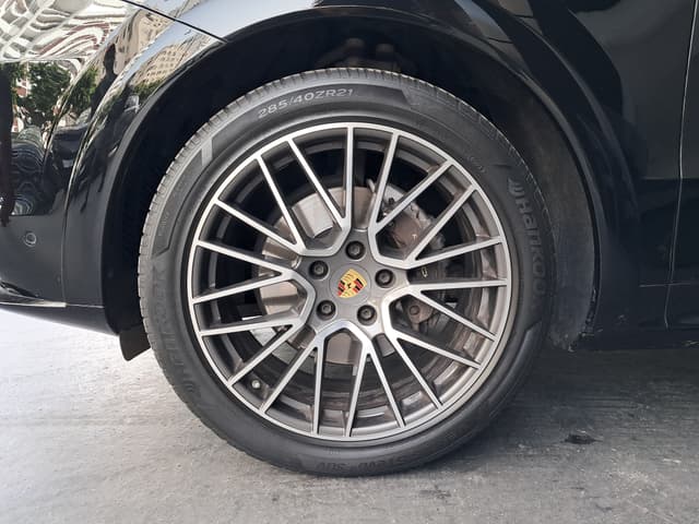 Porsche Cayenne Coupé WHEEL_AVG