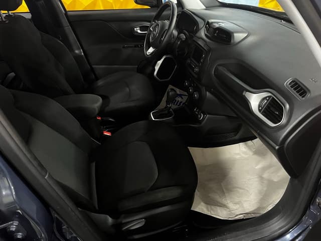 Jeep Renegade FRONT_SEAT