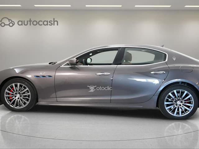 Maserati Ghibli LEFT