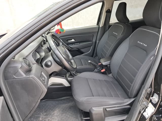 Dacia Duster FRONT_SEAT