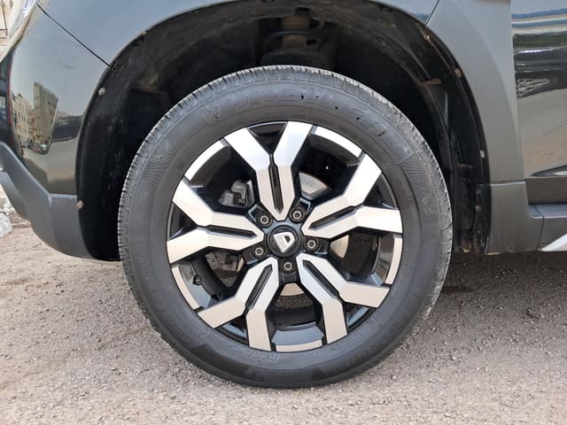 Dacia Duster WHEEL_AVG