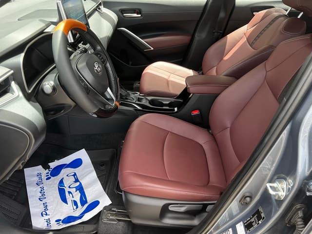 Toyota Corolla X Air FRONT_SEAT