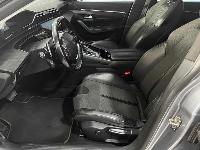 Peugeot 508 FRONT_SEAT