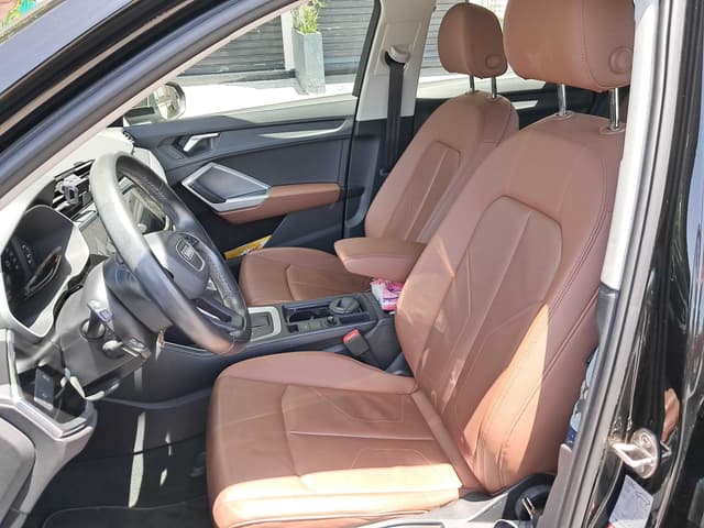 Audi Q3 FRONT_SEAT