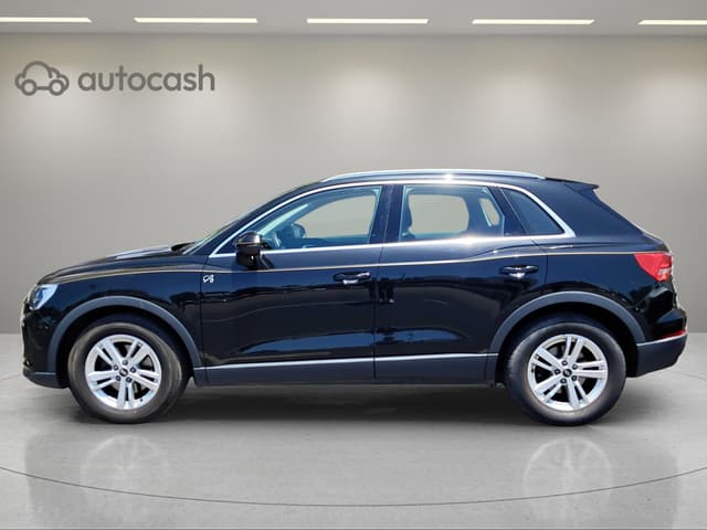 Audi Q3 LEFT