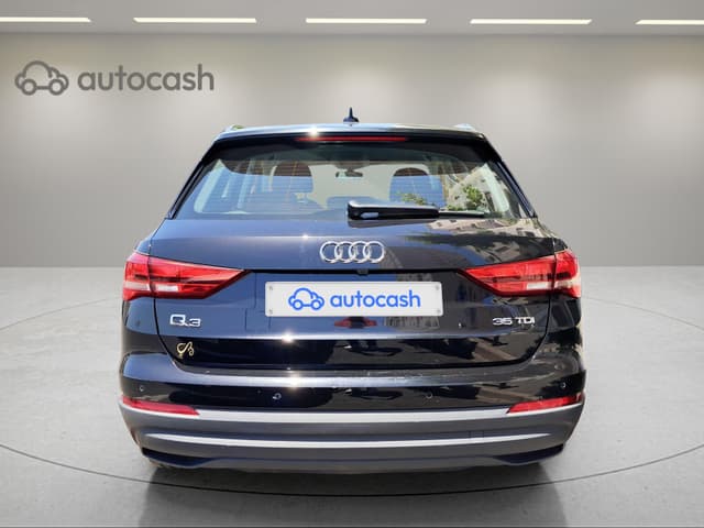 Audi Q3 REAR